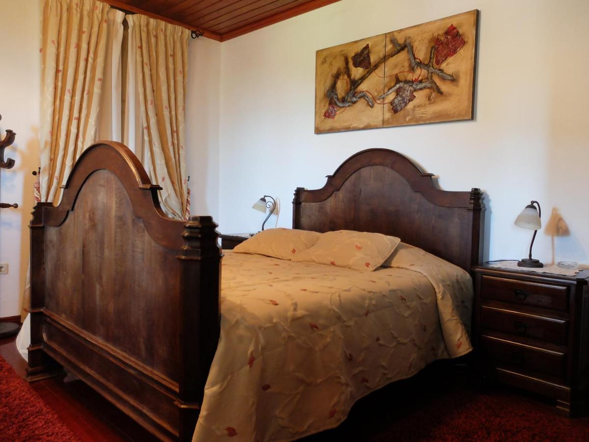 Casa Da Roseira - Valpacos Bed & Breakfast Vassal Exterior photo
