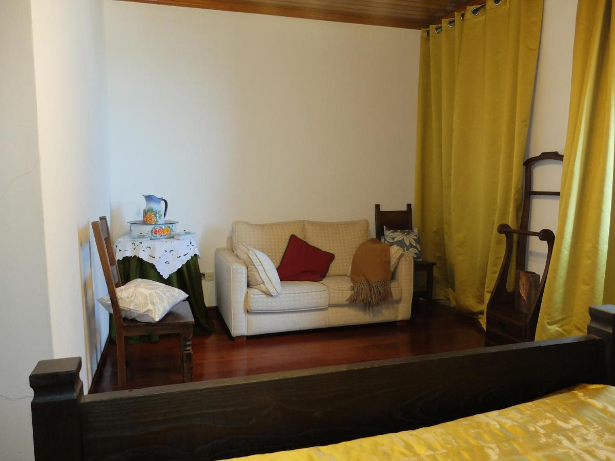 Casa Da Roseira - Valpacos Bed & Breakfast Vassal Exterior photo