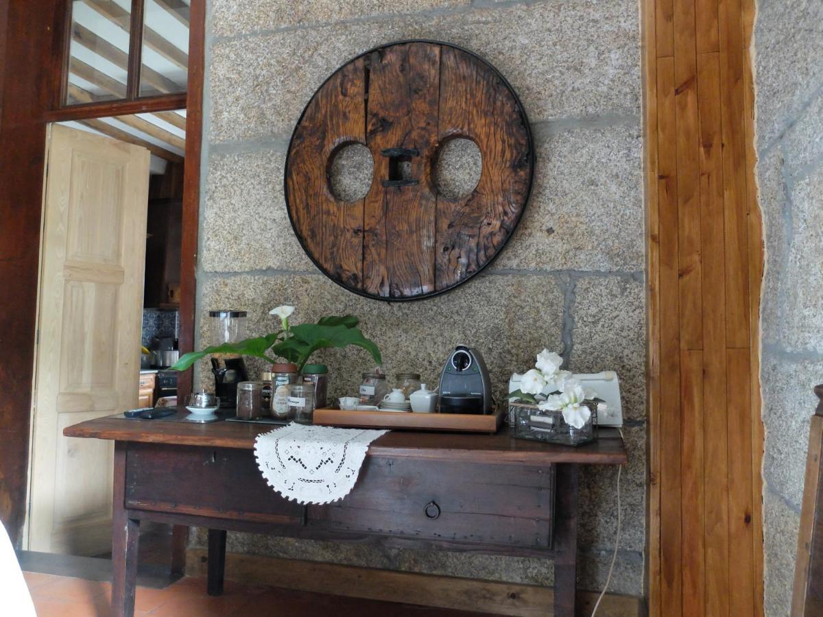 Casa Da Roseira - Valpacos Bed & Breakfast Vassal Exterior photo