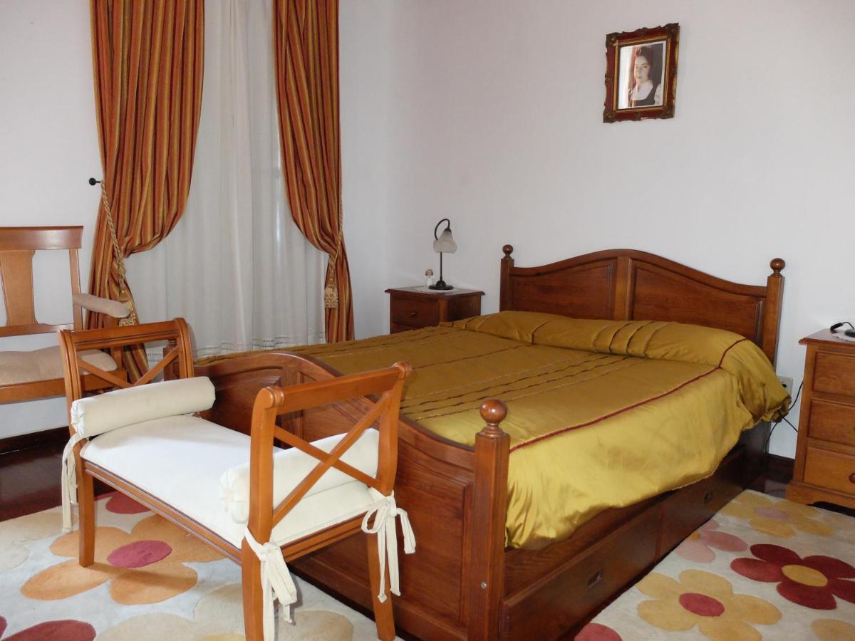 Casa Da Roseira - Valpacos Bed & Breakfast Vassal Exterior photo